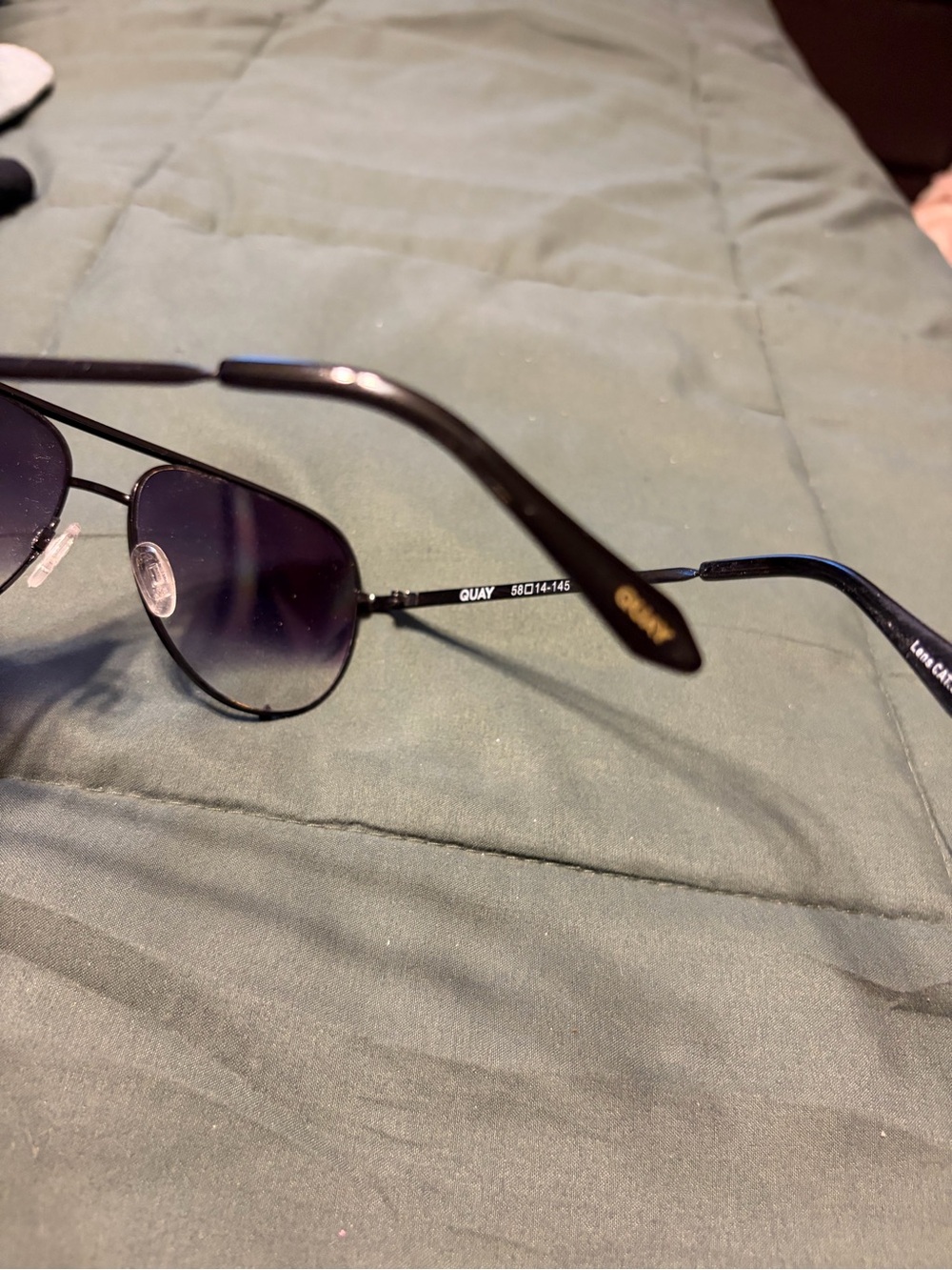 Quay Australia Black Metal Frame Sunglasses - Picture 2 of 9